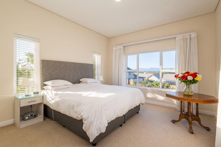 3 Bedroom Property for Sale in Baron View Western Cape